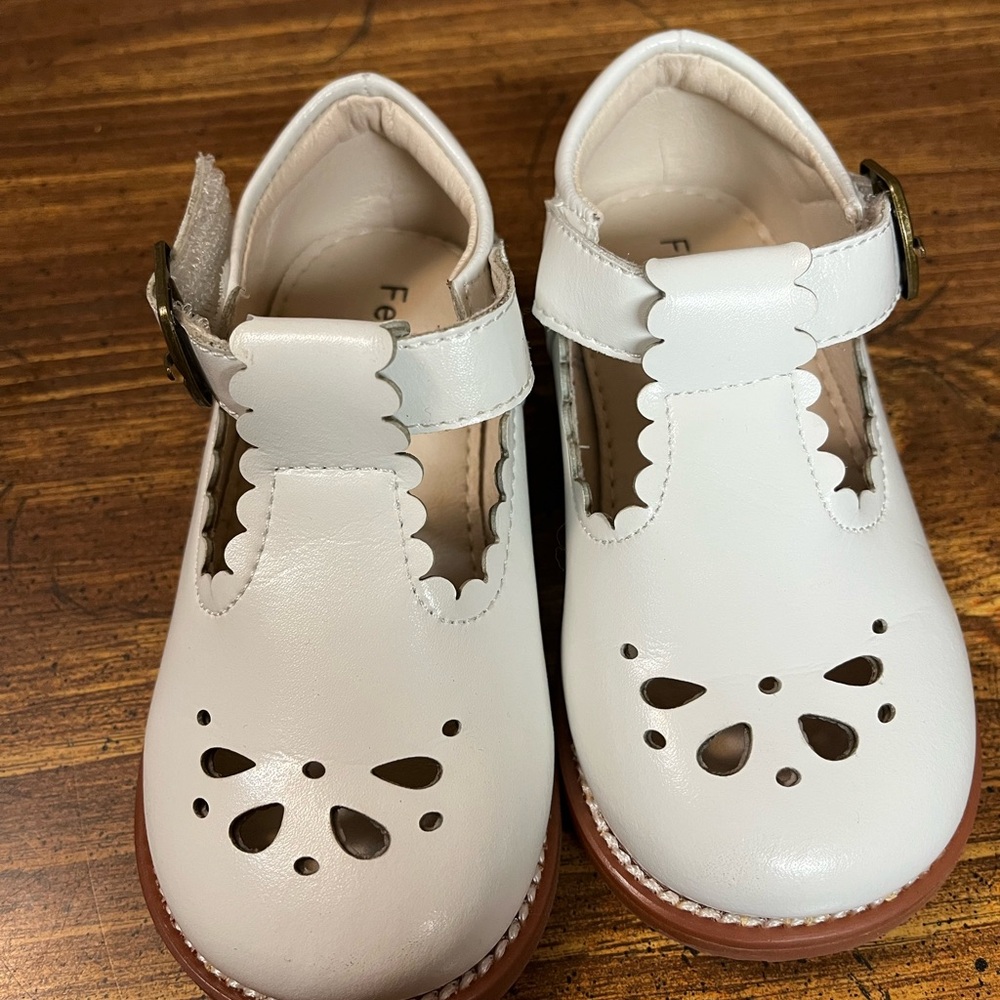 Felix & Flora White Dress Shoes
